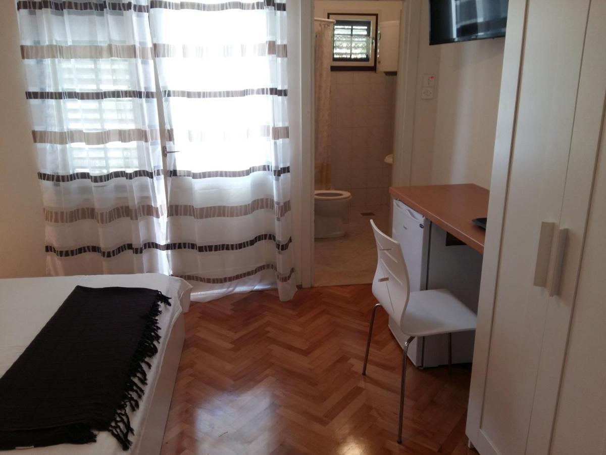 טרוגיר Spacious Room Near Beach W Private Bathroom מראה חיצוני תמונה